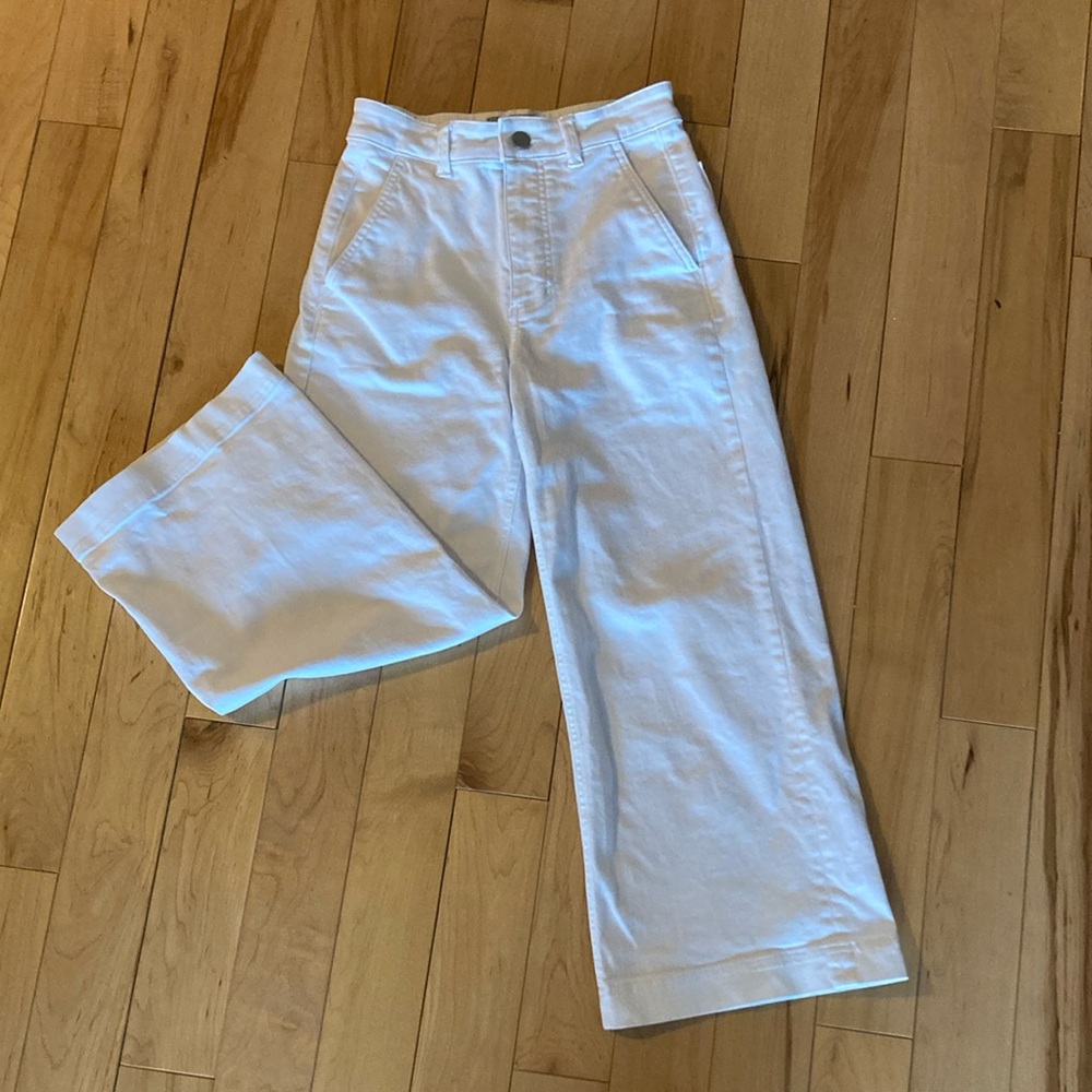 Everlane white high waisted jeans, size 00
